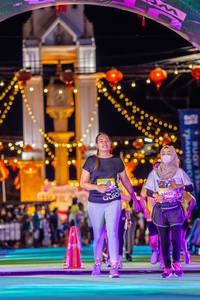 BIB: 0402
                            <button type="button" onclick="openModal(21812545)" class="btn btn-primary btn-sm float-right btn-popup" data-toggle="modal" data-target=".modal-high-quality">
                        <i class="fas fa-shopping-cart"></i> Add to Cart
                    </button>
                                            <button type="button" onclick="isThisMe(21812545, true)" class="btn btn-success btn-sm float-right btn-popup btn-isme hidden" data-toggle="tooltip" data-placement="bottom" title="นี่คือรูปของคุณใช่ไหม คลิกที่นี่เพื่อเอาเข้าอัลบั้ม">
                        <i class="fas fa-plus"></i> Add to album
                    </button>
                    <button type="button" onclick="isThisMe(21812545, false)" class="btn btn-warning btn-sm float-right btn-popup btn-isnotme hidden">
                        <i class="fas fa-ban"></i> Remove from album
                    </button>